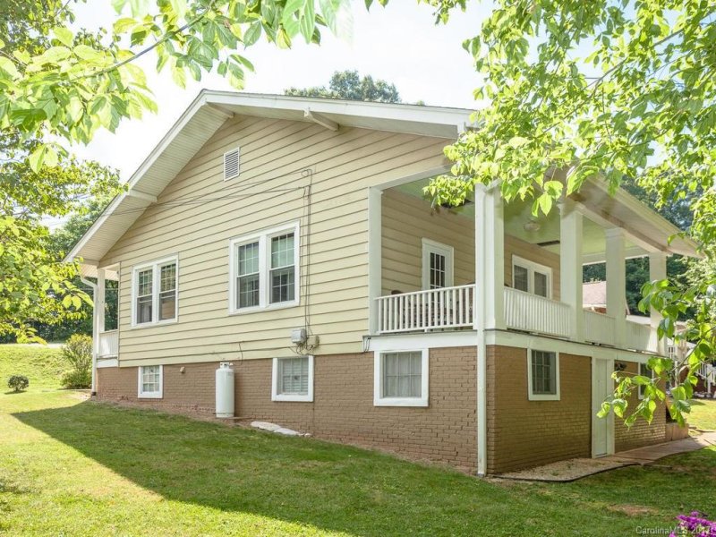 Property image 2 at 6 Parker Road, Asheville, NC 28803