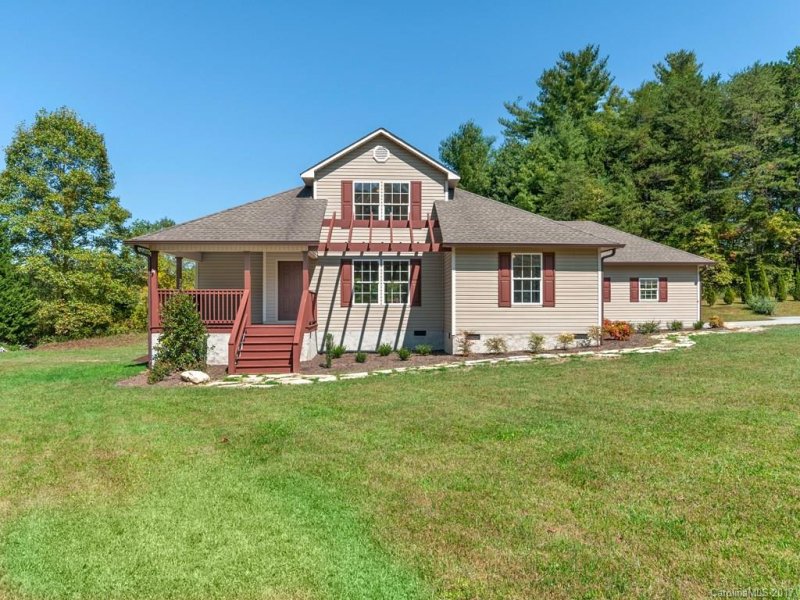 Property image 2 at 108 Terrace Field Trail, Flat Rock, NC 28731