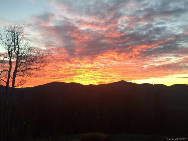 Property image 5 at 60 Songbird Court, Hendersonville, NC 28792