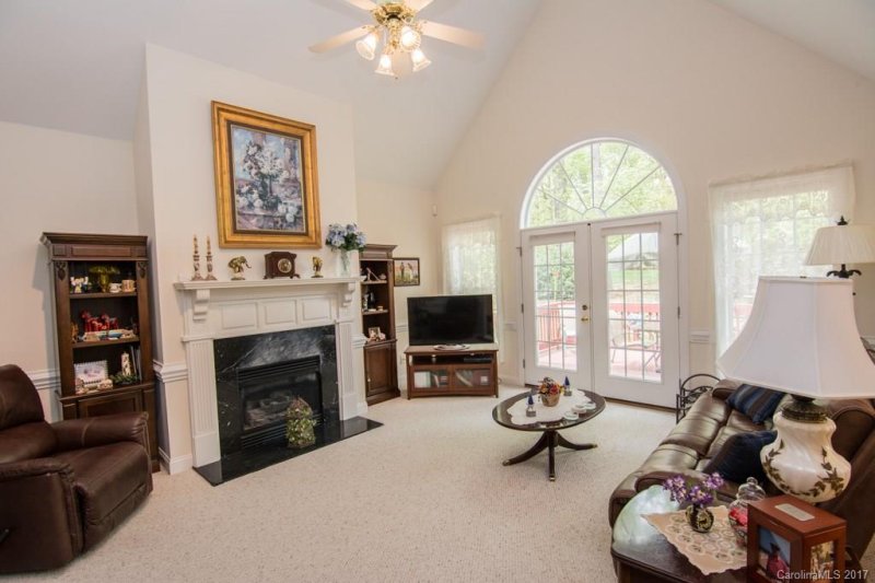 Property image 2 at 131 Eaglecrest Drive, Matthews, NC 28104