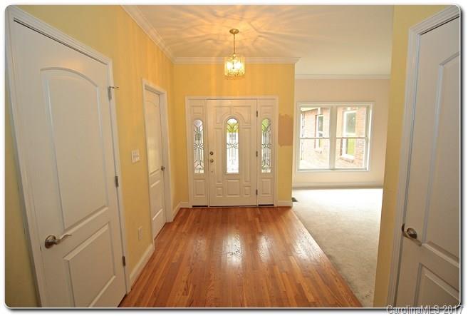 Property image 2 at 8204 Bella Vista Court, Charlotte, NC 28216