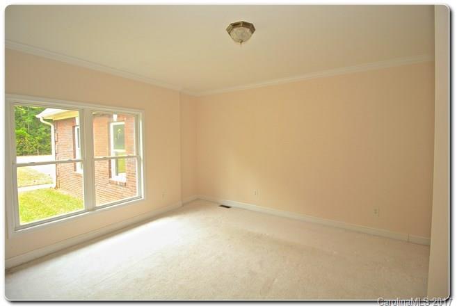 Property image 3 at 8204 Bella Vista Court, Charlotte, NC 28216