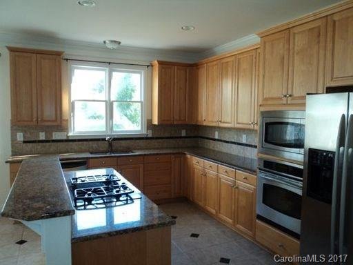 Property image 3 at 10238 Squires Way, Cornelius, NC 28031