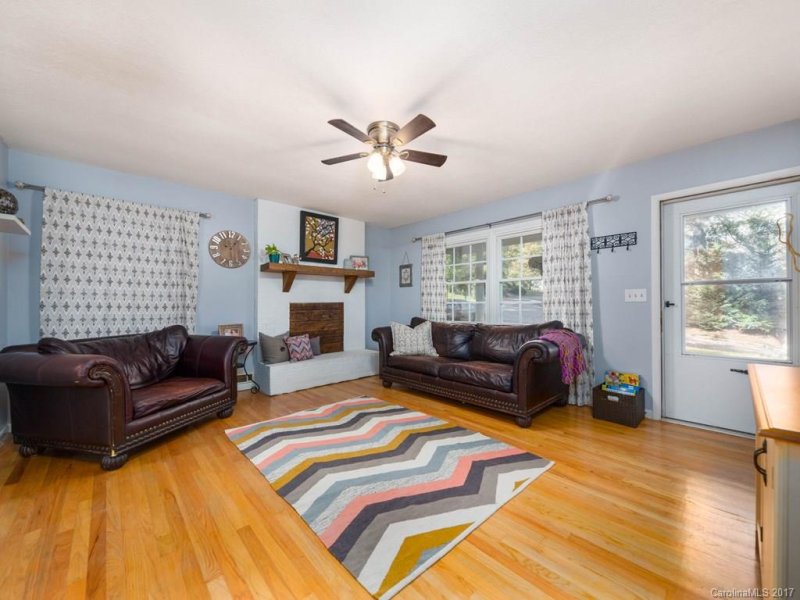 Property image 2 at 414 Comet Drive, Hendersonville, NC 28791