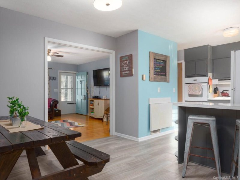 Property image 5 at 414 Comet Drive, Hendersonville, NC 28791