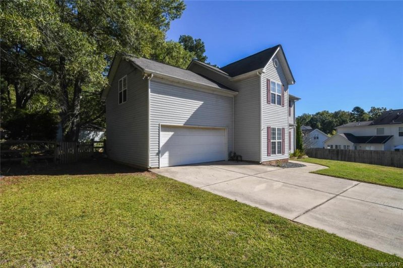 Property image 2 at 5110 Weatherly Way, Matthews, NC 28104