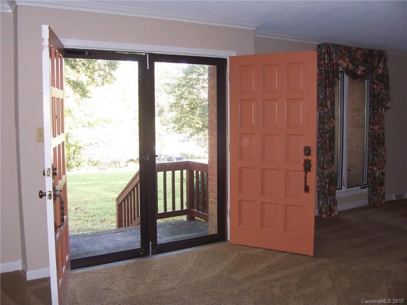 Property image 2 at 318 Belwood Drive, Belmont, NC 28012