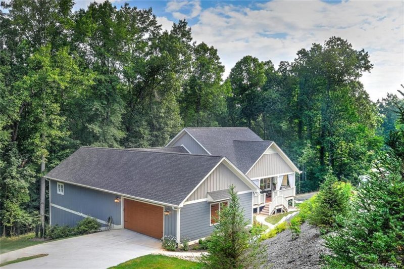 Property image 2 at 31 Jr Estates Drive, Candler, NC 28715