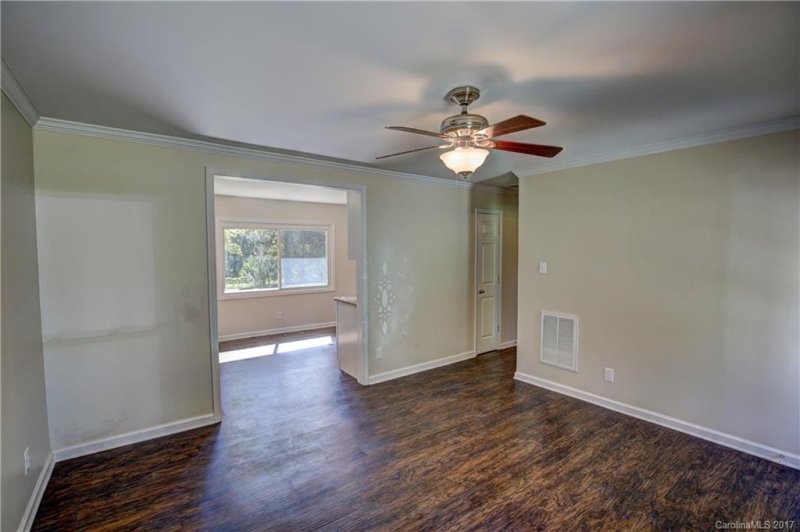 Property image 5 at 1008 Claremont Road, Charlotte, NC 28214