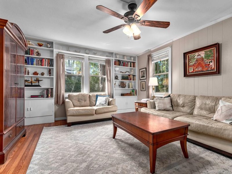 Property image 3 at 108 Arco Road, Asheville, NC 28805