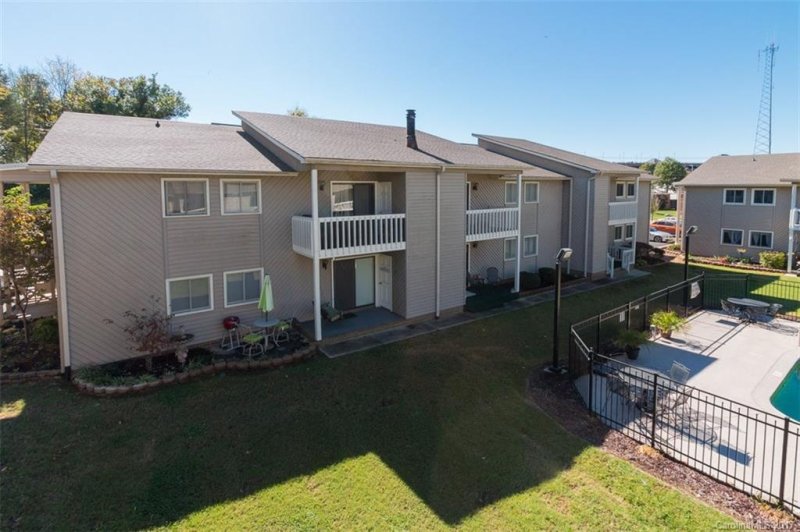 140 Lake Concord Road