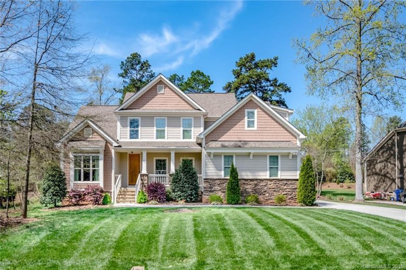 112 Lakeshore Hills Drive