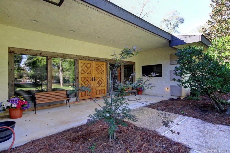 Property image 2 at 203 Shady Cove Road, Troutman, NC 28166