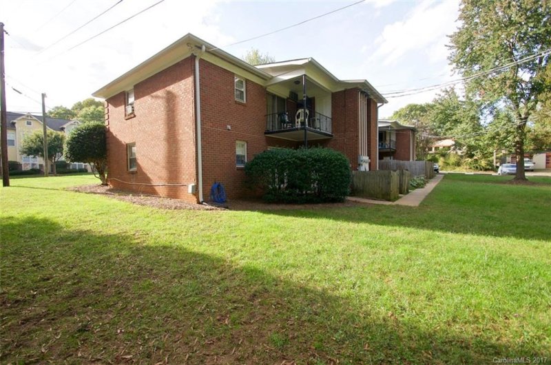 Property image 2 at 4121 Walker Road, Charlotte, NC 28211