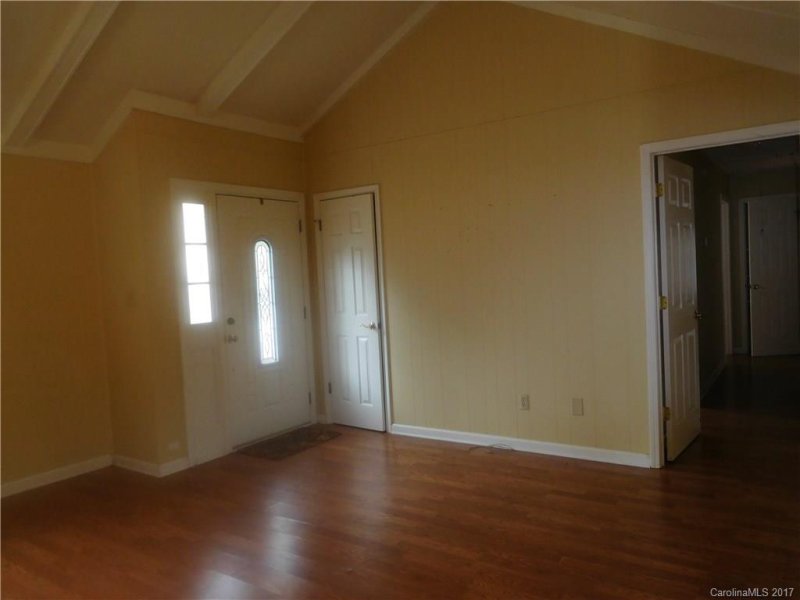 Property image 3 at 2616 Castlewood Drive, Gastonia, NC 28056
