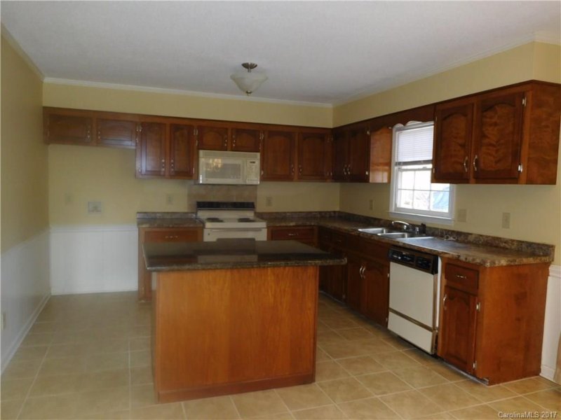 Property image 5 at 2616 Castlewood Drive, Gastonia, NC 28056