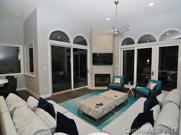 Property image 4 at 6935 Oakview Lane, Charlotte, NC 28226