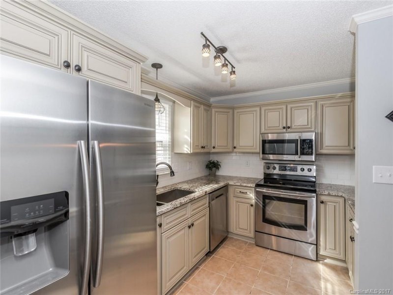 Property image 3 at 10800 Winterbourne Court, Charlotte, NC 28277