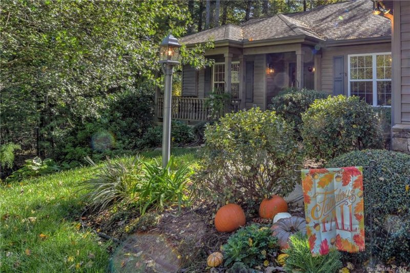 Property image 2 at 15 Tall Pines Road, Hendersonville, NC 28739