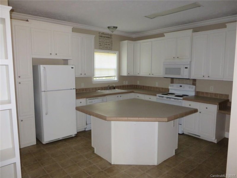 Property image 5 at 2873 Sweeping Pine Drive, Denver, NC 28037