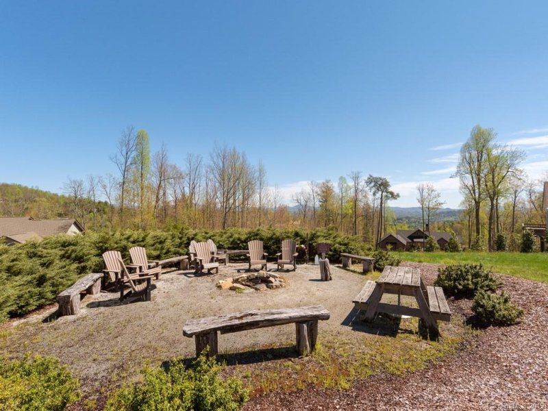 Property image 4 at 269 Monarch Road, Hendersonville, NC 28739