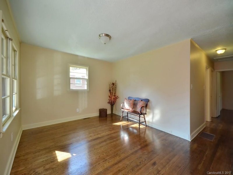 Property image 4 at 45 Laurel Loop, Asheville, NC 28806