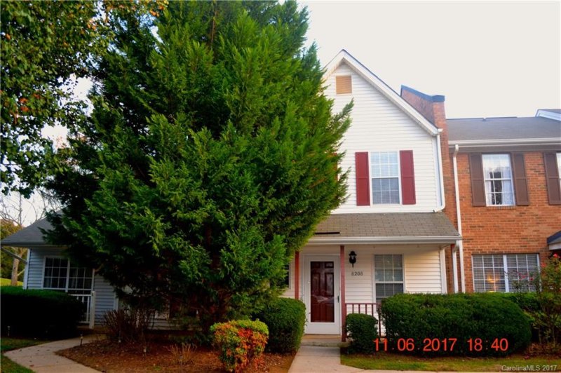 Property image 2 at 8208 Golf Ridge Drive, Charlotte, NC 28277