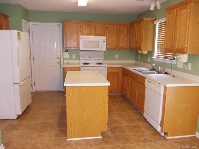 Property image 4 at 2426 Celosia Drive, Charlotte, NC 28262