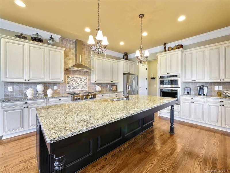 Property image 4 at 6006 Caliterra Drive, Matthews, NC 28104