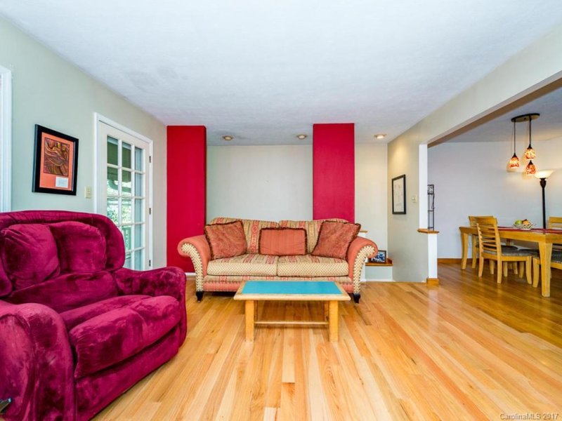 Property image 4 at 19 Brookcliff Drive, Asheville, NC 28804