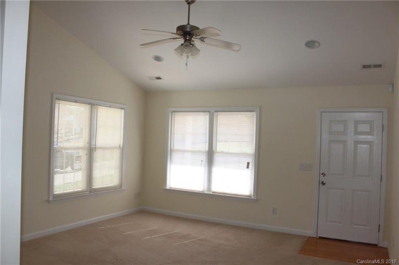 Property image 3 at 344 Lone Tree Lane, Clover, SC 29710
