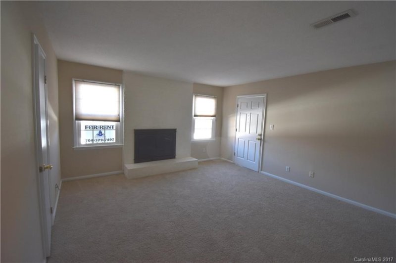 Property image 4 at 921 Nottingham Drive, Gastonia, NC 28054