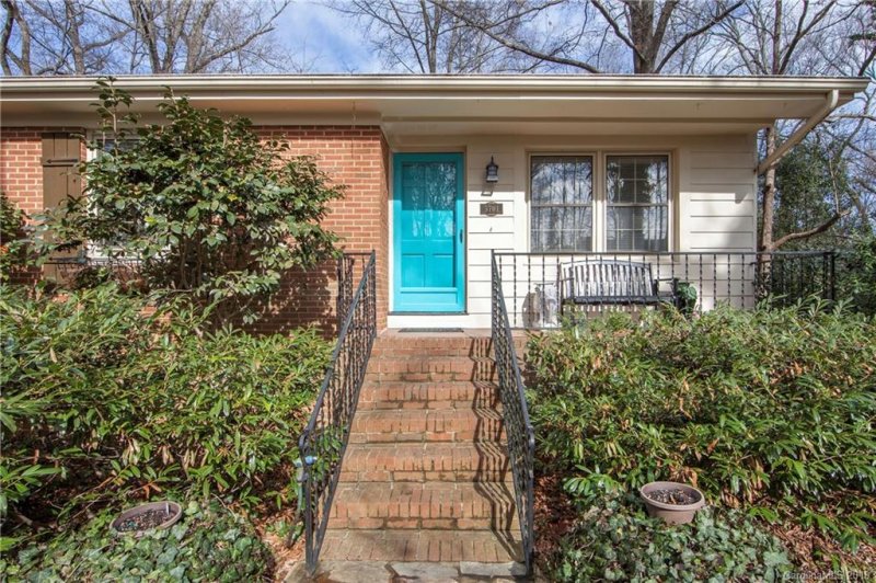 Property image 2 at 5701 Charing Place, Charlotte, NC 28211