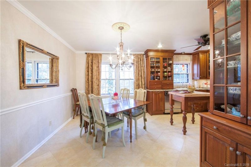 Property image 4 at 5701 Charing Place, Charlotte, NC 28211