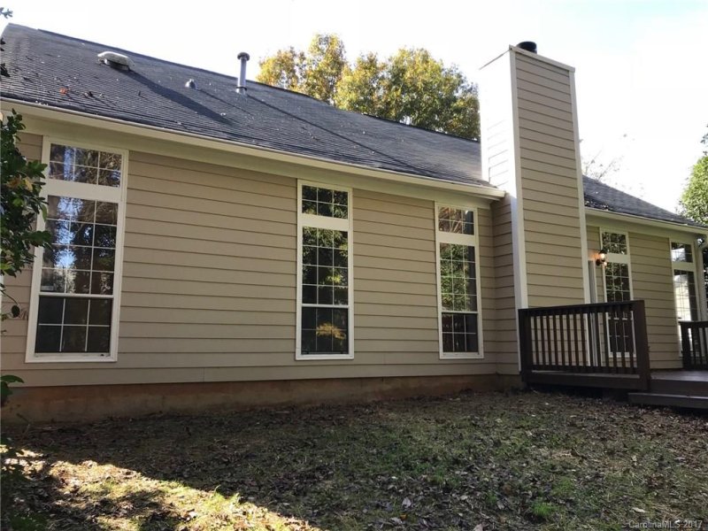 Property image 3 at 8327 Houndstooth Drive, Charlotte, NC 28227