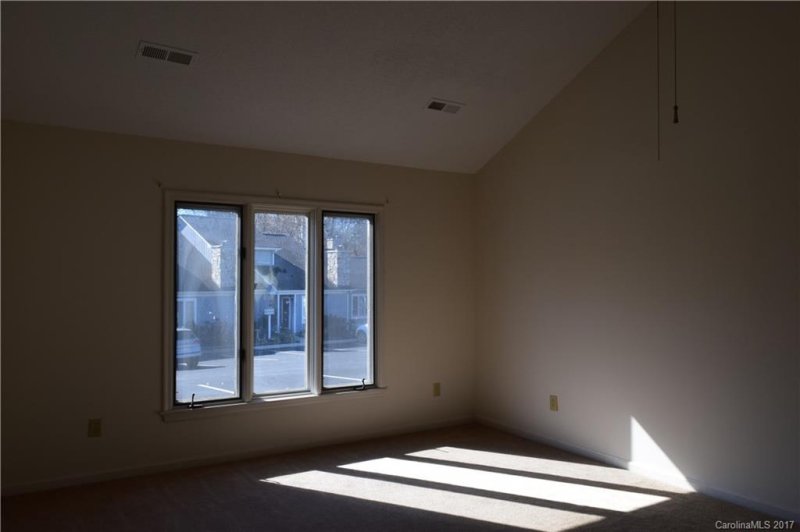 Property image 5 at 1027 21st Avenue, Hickory, NC 28601