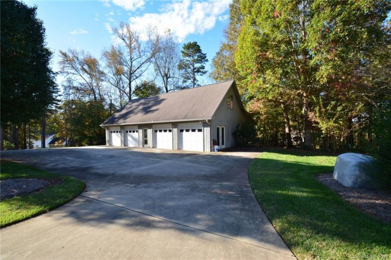 Property image 3 at 112 Millard Lane, Troutman, NC 28166