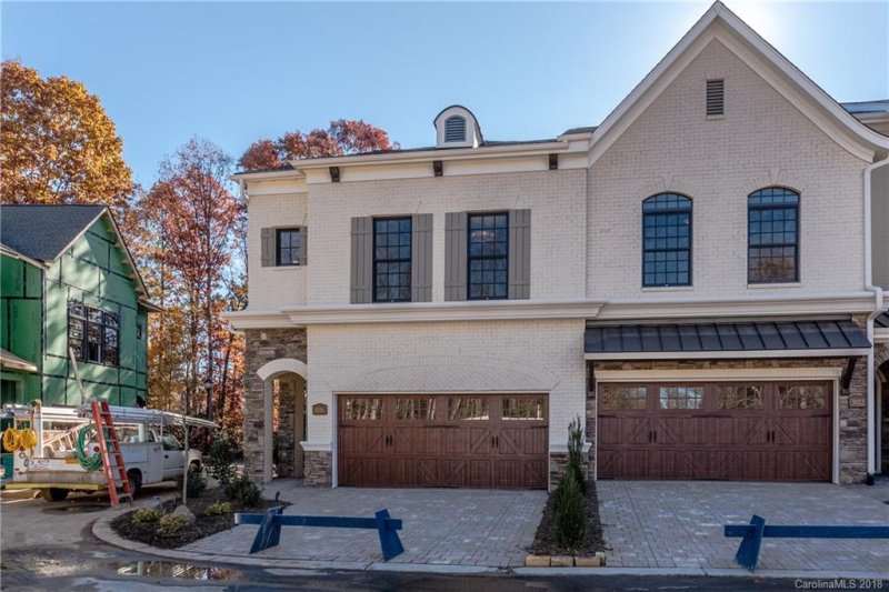 Property image 4 at 5041 Vernet Lane, Charlotte, NC 28210