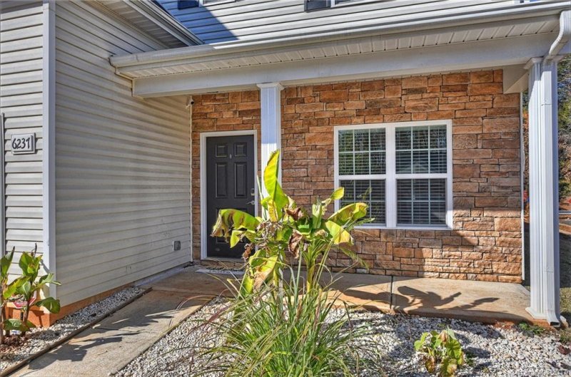 Property image 2 at 6237 Sydney Mae Lane, Charlotte, NC 28262