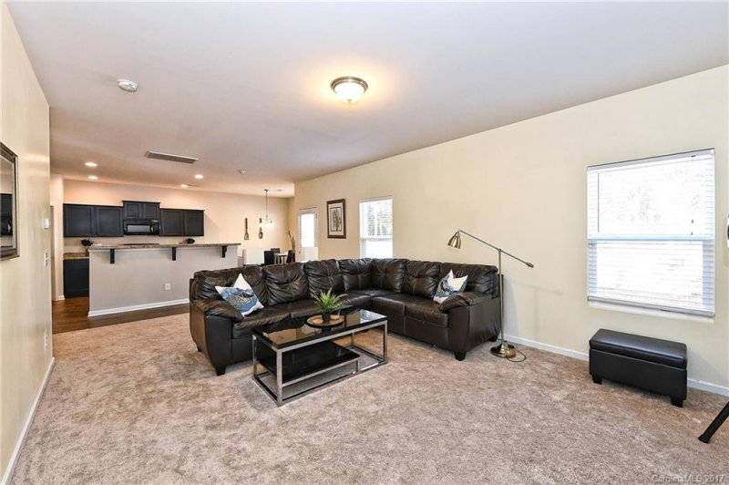 Property image 5 at 6237 Sydney Mae Lane, Charlotte, NC 28262