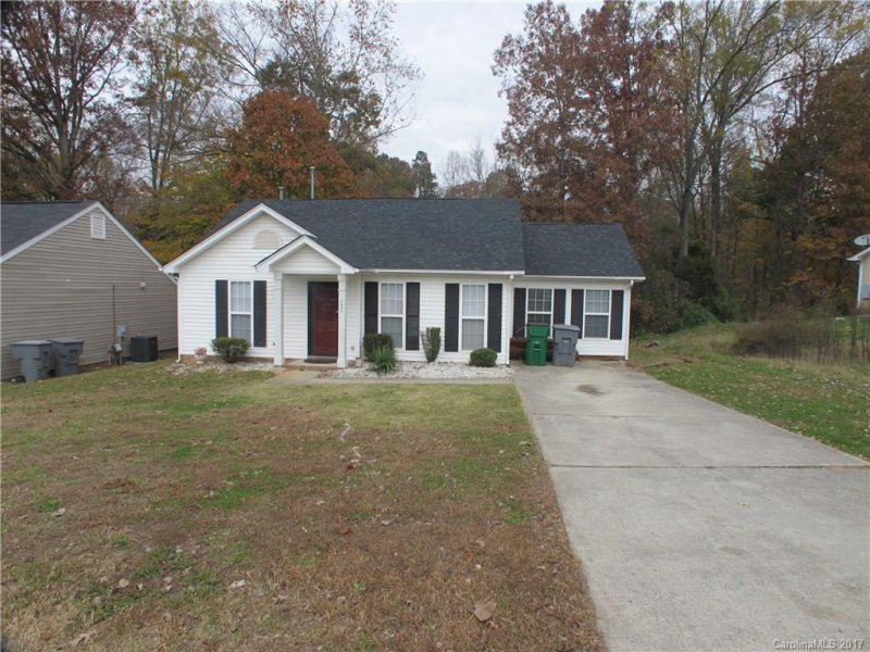 Property image 3 at 5800 Silver Eagle Drive, Charlotte, NC 28214