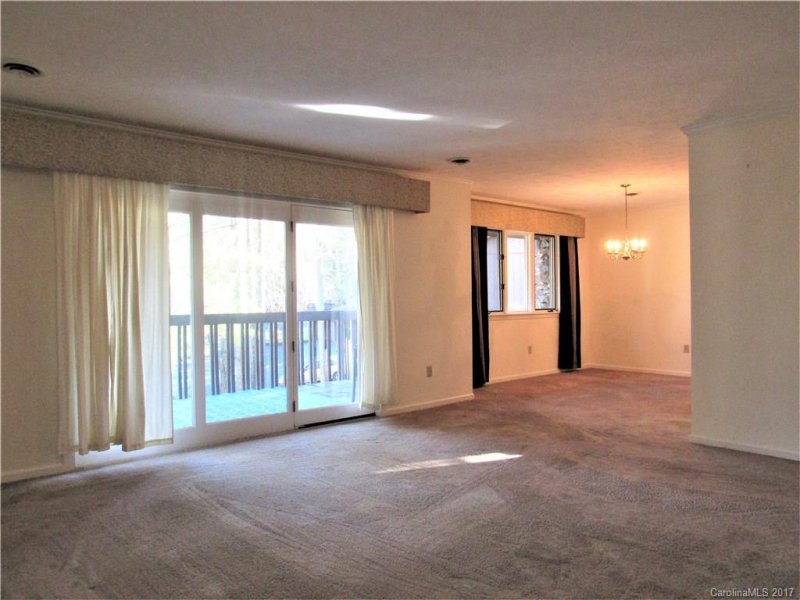 Property image 2 at 75 Maxine Lane, Hendersonville, NC 28739