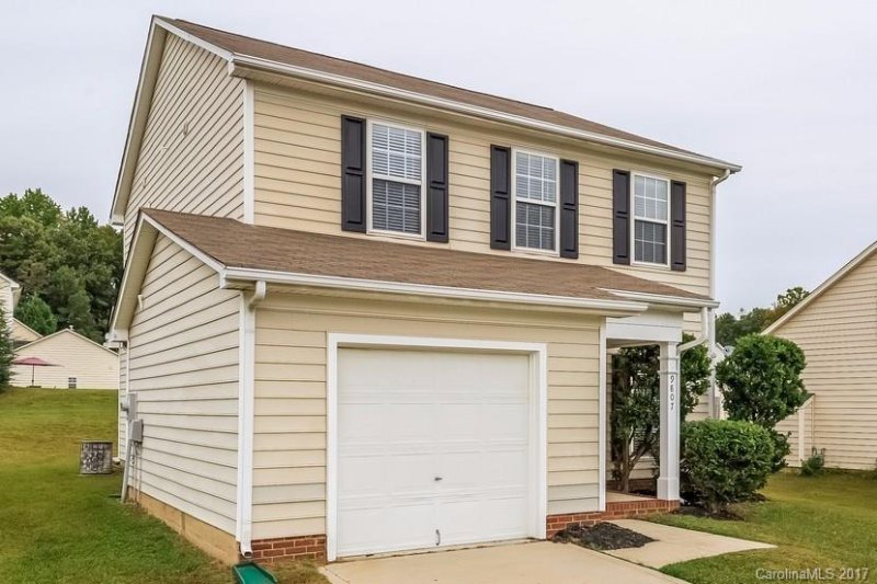 Property image 2 at 9807 Baxter Caldwell Drive, Charlotte, NC 28213