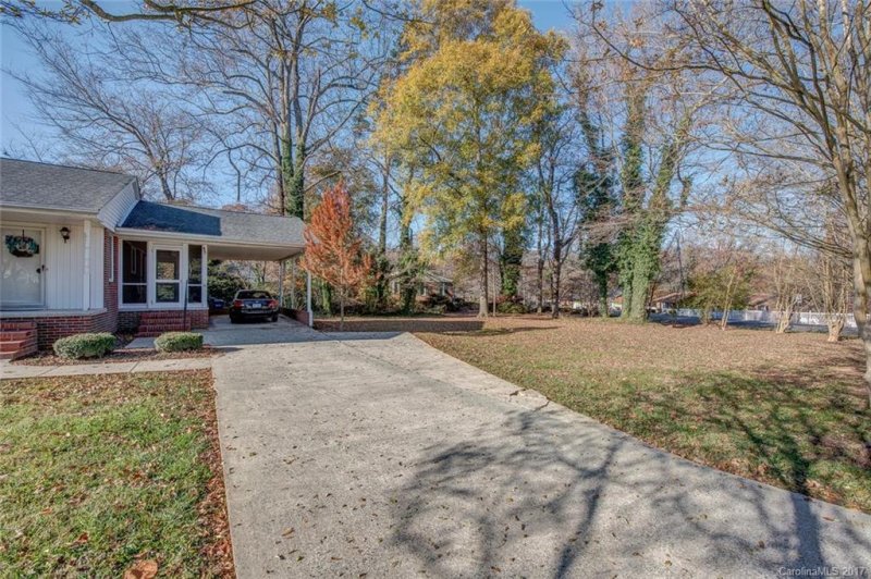Property image 3 at 801 Black Springs Drive, Gastonia, NC 28054