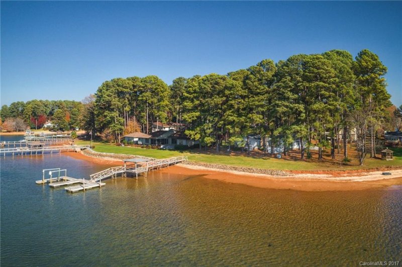 Property image 3 at 111 Breezeview Place, Mooresville, NC 28117