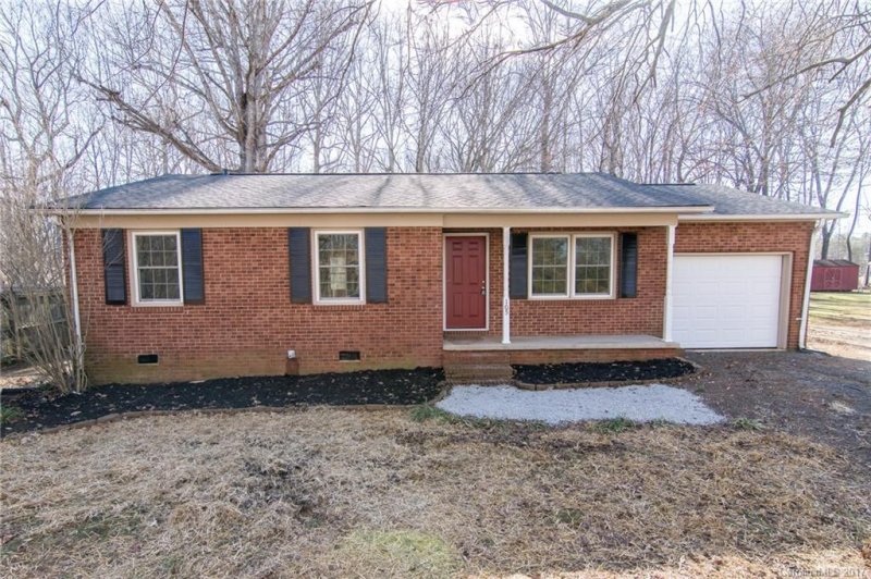 105 Happy Hollow Road