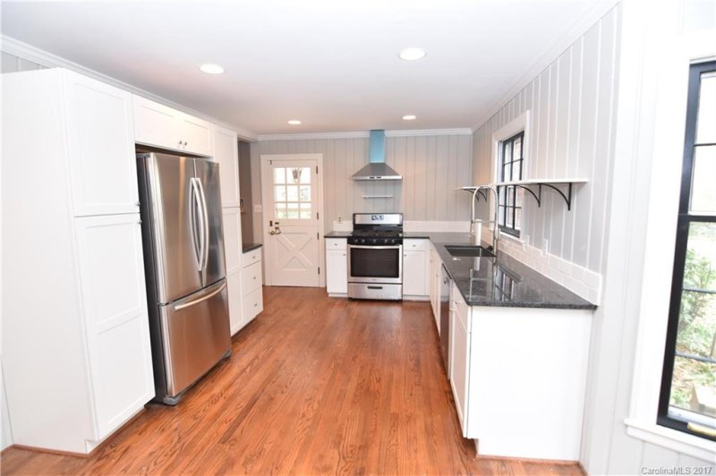 Property image 4 at 2146 Granada Drive, Charlotte, NC 28226