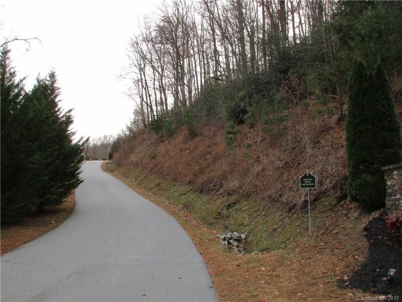 Property image 3 at 18r Goodview Drive, Hendersonville, NC 28732