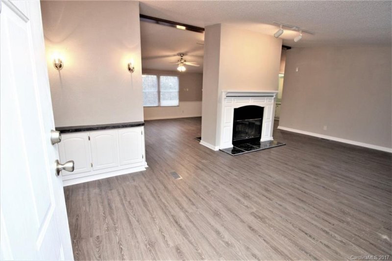 Property image 5 at 105 Water Way Drive, Clover, SC 29710