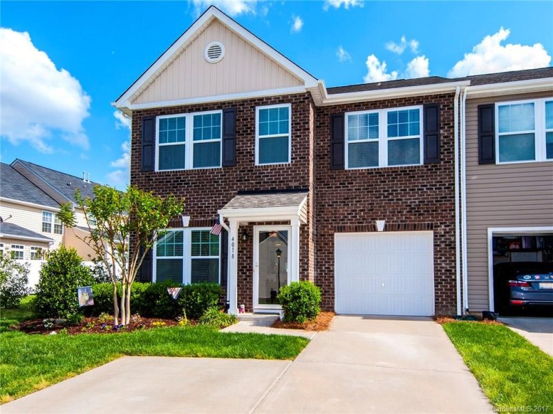4018 Fenworth Court